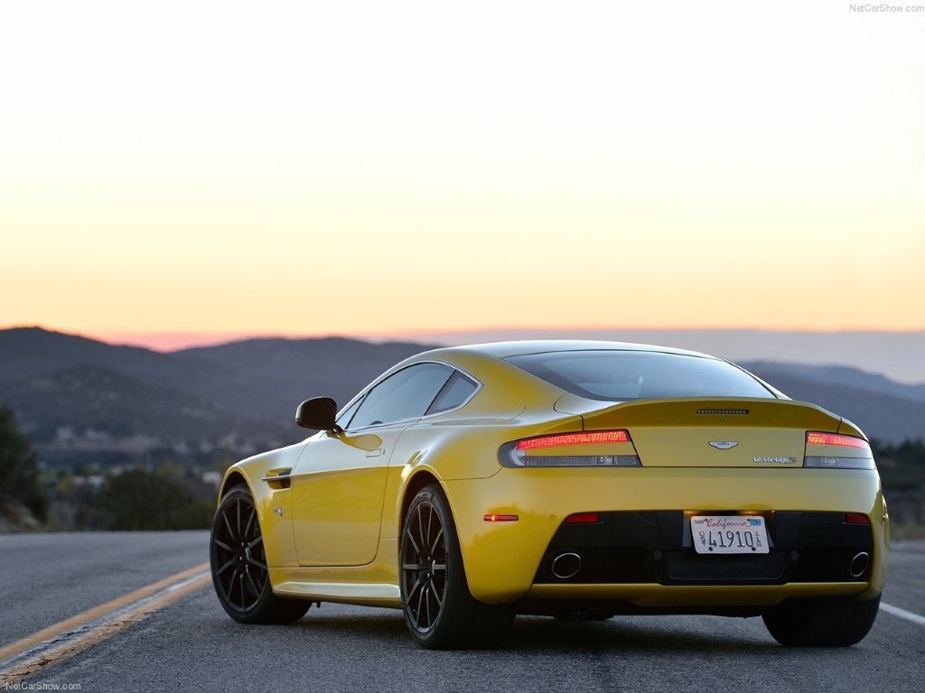 Aston Martin Vantage V12 5.9 S V12